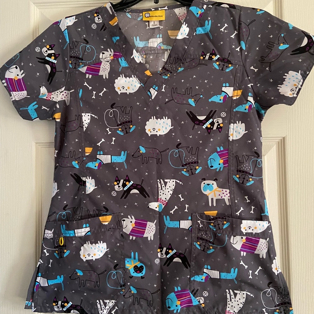 Women’s Scrub Top
